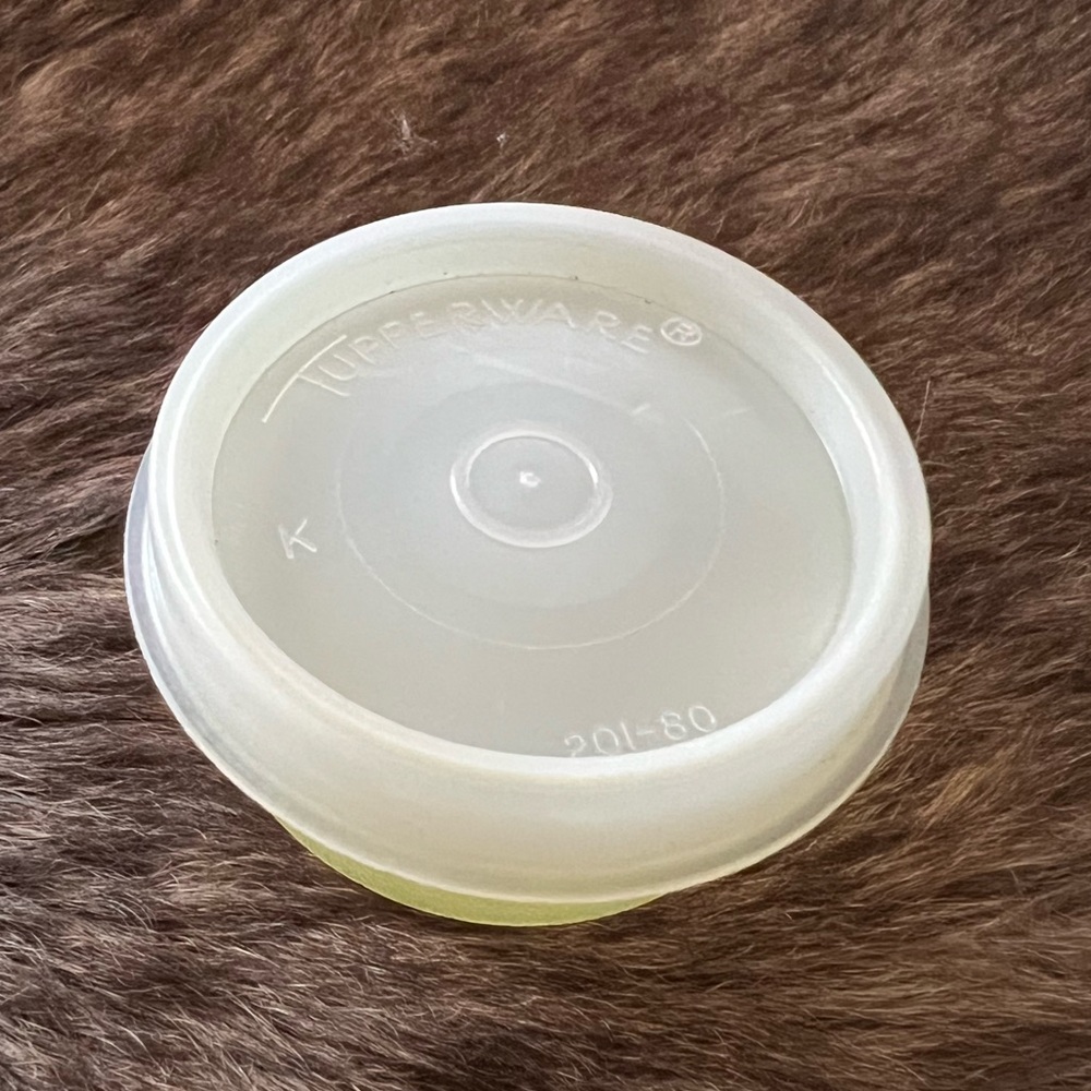 Vintage Miniature Tupperware Container – Style 201-80 – Rare Collectible – NEW